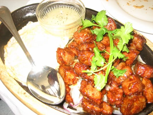 Photo of Dragonfly Restaurant - San Francisco, CA, US. Beef Look-Luck w/ Egg