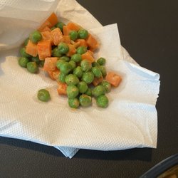 Pad Thai Kitchen - Mushy, tasteless, nasty frozen vegetables used in my expensive curry dish today. SMH.