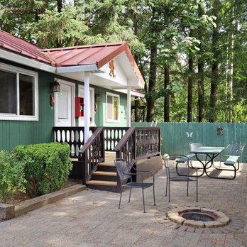 Lone Fir Resort - Room 4C and Room 4B at Lone Fir Resort - RV Parks Near Me - Cougar, Washington Lone Fir Resort - Room 4C and Room 4B at Lone Fir Resort - RV Parks Near Me - Cougar, Washington