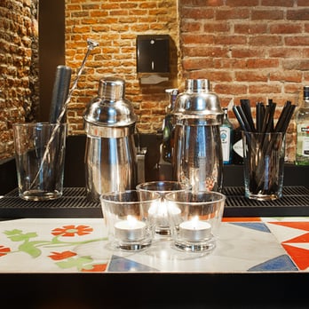 Mr Frank - Detalle barra planta baja. - Signature Cuisine Near Me - Madrid, M
