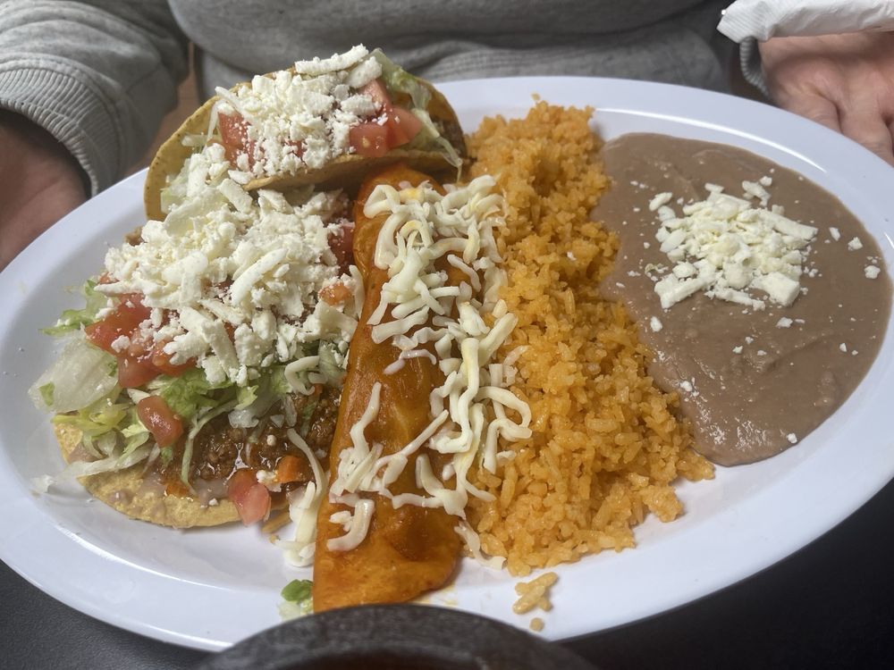 Antojitos Mexicanos — Mexican restaurant in Rock Island