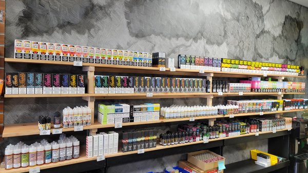 710 GLASS & VAPOR - Updated July 2026 - 16 Photos - 2912 Buffalo Rd, Erie, Pennsylvania - Vape Shops - Phone Number