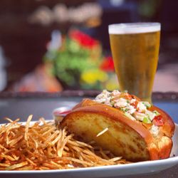 The Creek - Lobster Roll, Summer 2018