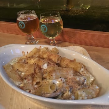 Perihelion Brewery - Mac and cheese - Burgers Near Me - Seattle, Washington Perihelion Brewery - Mac and cheese - Burgers Near Me - Seattle, Washington