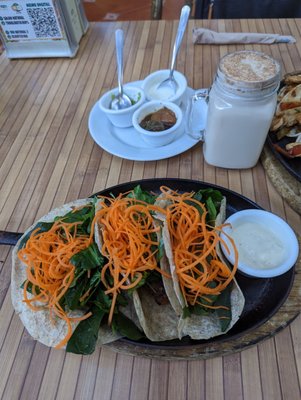 100% Natural Cancún by null