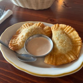 El Criollo Bar & Grill - 2 Pieces Empanadas, pretty petite but really yummy! - Cuban Near Me - Burbank, California El Criollo Bar & Grill - 2 Pieces Empanadas, pretty petite but really yummy! - Cuban Near Me - Burbank, California