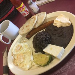 La Carreta Salvadoreña Restaurante - Salvadorean breakfast!