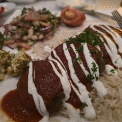 Salata - Grilled meatballs woth the Turkish rice and bean salad