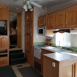 ADAMS CAMPER RENTALS