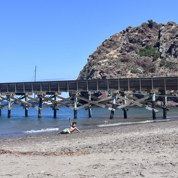 Camp Catalina Whites Landing - pier with mellow beach on either side; limited rocky area with tidepools - Campgrounds Near Me - Avalon, California Camp Catalina Whites Landing - pier with mellow beach on either side; limited rocky area with tidepools - Campgrounds Near Me - Avalon, California