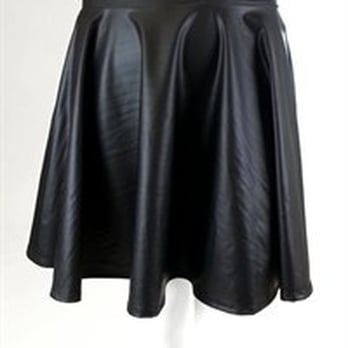 Hanging Artistry Boutique - Skater skirt $29 size small-3xl - Women's Clothing Near Me - California, California Hanging Artistry Boutique - Skater skirt $29 size small-3xl - Women's Clothing Near Me - California, California