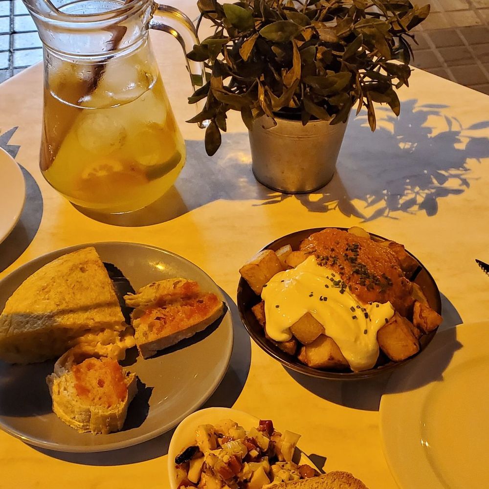 Casa Angela - Tapas Bars Near Me - Barcelona, B