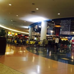Strada Outlet - Área da restauração