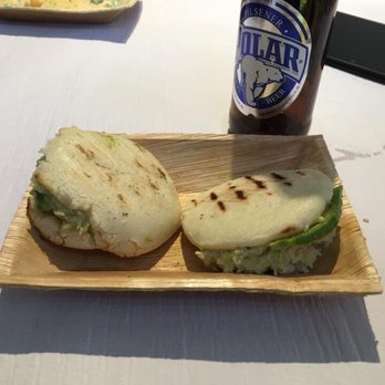 L'Amazona - Arepas - Latin American Near Me - Geneva, GE