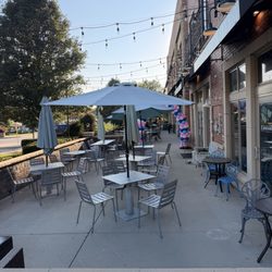 Eastside Café - Coffee and Wine Bar - Patio seating