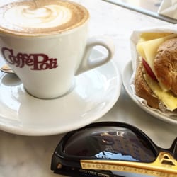 Poli Caffè Bar - Cappuccino with a sandwich