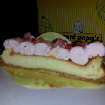 Beard Papa's - Strawberry Cheesecake Stick - Desserts Near Me - San Mateo, California