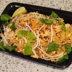 Chicken Pad Thai