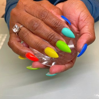 Happiest Nails & Spa - Nail Salons Near Me - Oceanside, California