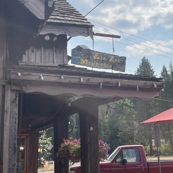 Zigzag Mountain Store & Cafe - Outside - Pizza Near Me - Rhododendron, Oregon Zigzag Mountain Store & Cafe - Outside - Pizza Near Me - Rhododendron, Oregon