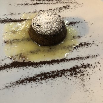 Pesto di Pistacchio - Chocolate cake with creme anglais - delicious. - Vegan Near Me - Trani, BT