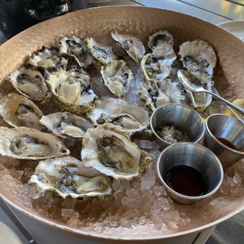 Fishworks - Oysters -happy hour $1.75 each - Seafood Near Me - North Vancouver, British Columbia