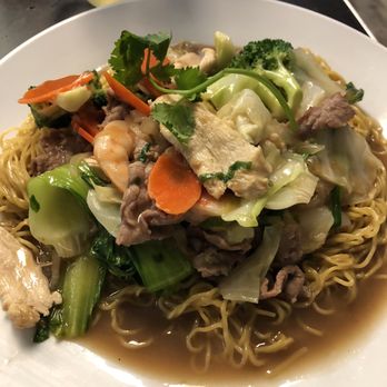 Saigon Pho Restaurant - Combo chow mein - Vietnamese Near Me - Yuma, Arizona Saigon Pho Restaurant - Combo chow mein - Vietnamese Near Me - Yuma, Arizona