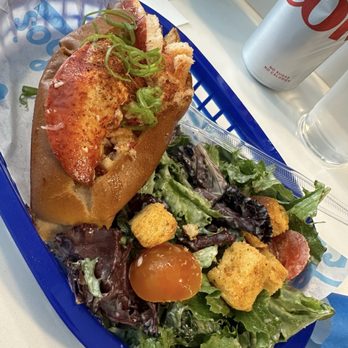 Garbos - Connecticut Roll - Seafood Near Me - Austin, Texas Garbos - Connecticut Roll - Seafood Near Me - Austin, Texas