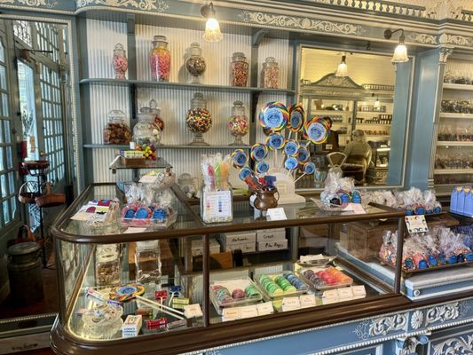 Shane Confectionery by null