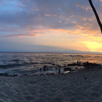 Honl's Beach - Beaches Near Me - Kailua-Kona, Hawaii