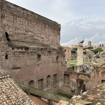Foro Romano - Landmarks & Historical Buildings Near Me - Rome, RM