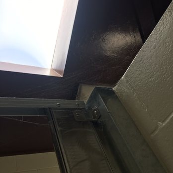 Cedar Grove Park - Well looks like spiders have found a very cozy bathroom - Parks Near Me - Tustin, California