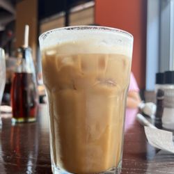 Famous Toastery - Iced vanilla latte