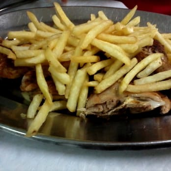 A Gruta - Poulet au barbecue (a churrado) - Portuguese Near Me - Évora, 07 A Gruta - Poulet au barbecue (a churrado) - Portuguese Near Me - Évora, 07