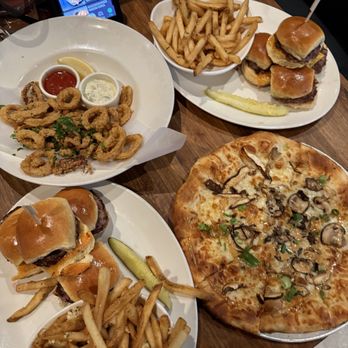 Yard House - Happy Hour - New American Near Me - Rancho Cucamonga, California
