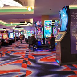 The Lodge Casino - Slots