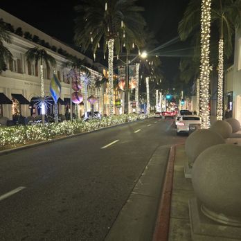 The Hideaway - Steakhouses Near Me - Beverly Hills, California