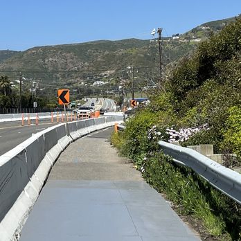 Zuma Beach  - Walkway from grocery store to beach along highway one during construction - Beaches Near Me - Malibu, California
