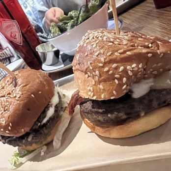 5280 Burger Bar - I CAN'T DECIDE (PERFECT BURGER & WHAT THE GUAC) - Burgers Near Me - Denver, Colorado