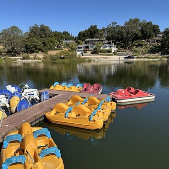 Mr. Putters Boathouse - The Dock and The Paddleboats - Boating Near Me - Atascadero, California