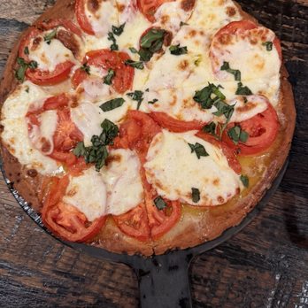 Rising Sun Bar & Kitchen - Margherita Flatbread Pizza - New American Near Me - Palmyra, Pennsylvania Rising Sun Bar & Kitchen - Margherita Flatbread Pizza - New American Near Me - Palmyra, Pennsylvania