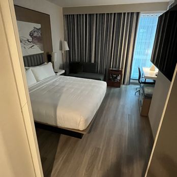 Austin Marriott Downtown - Hotels Near Me - Austin, Texas