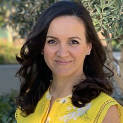The Michelle Mindset - Start fresh and create the life you've always wanted--Michelle specializes in helping you find clarity, connection, and purpose.