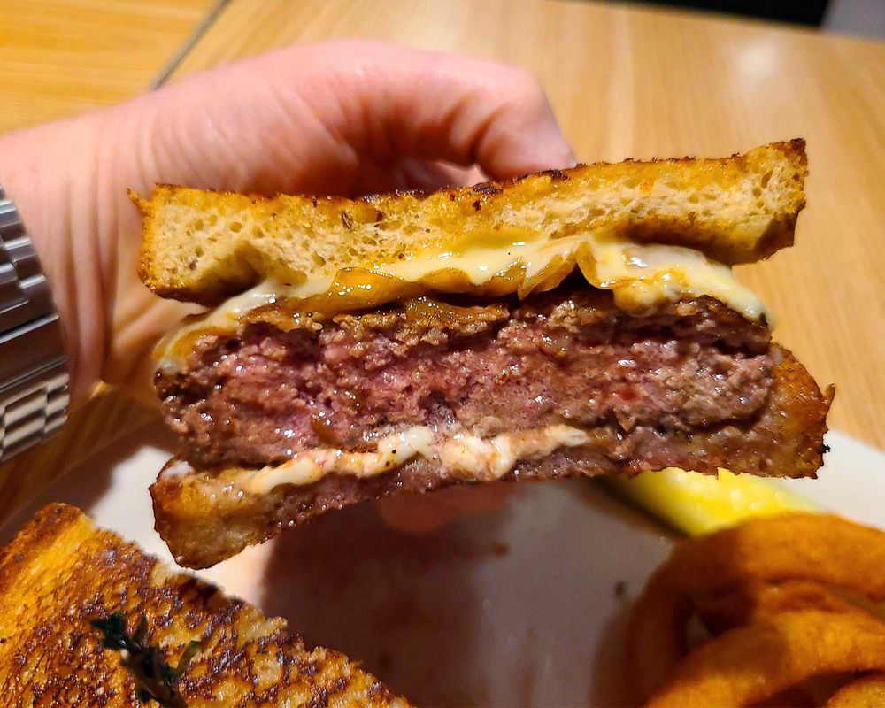 G Peppers Grill & Tavern Image