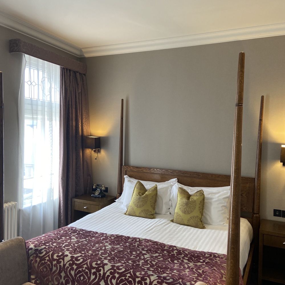 Bishop's Gate Hotel Derry - Hotels Near Me - Derry, DRY