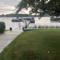 Bayview Motel & Marina - Beautiful view from our room !!! Loved this cute friendly clean motel !!! Right on the water