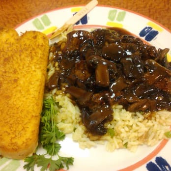 Sizzler - Beef tips and gravy. Would be better if the meat didn't taste charred every time I ordered it. - Seafood Near Me - Lake Forest, California