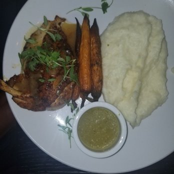 The Row Harlem - Chicken w / Mashed Potatoes and Vegetables - Lounges Near Me - New York, New York The Row Harlem - Chicken w / Mashed Potatoes and Vegetables - Lounges Near Me - New York, New York
