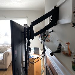 DJB Installations - The side of my TV mounted over my fireplace
