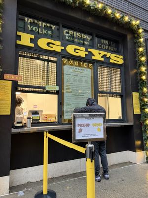 Iggy's Eggies by null